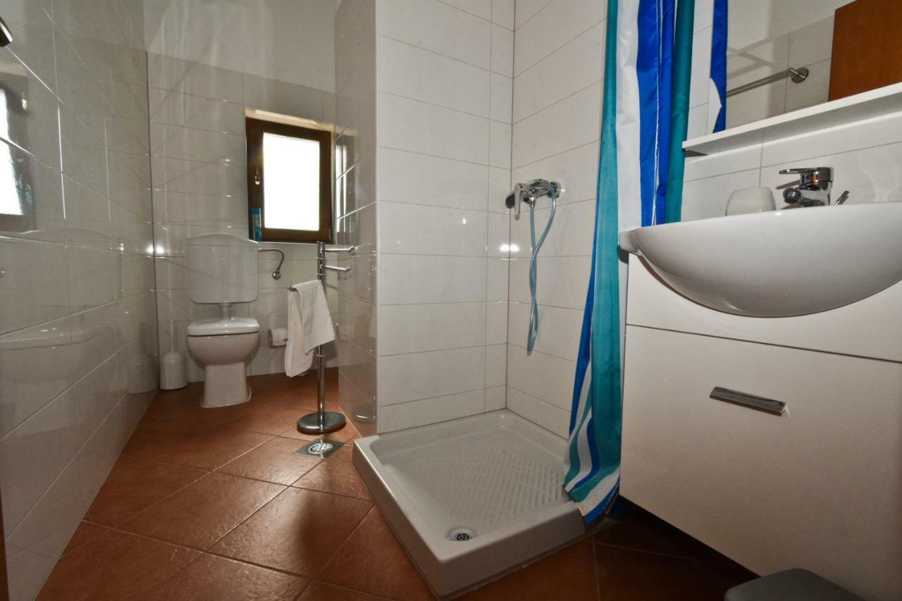 Rooms Agroturizam Romano Buje Exterior photo